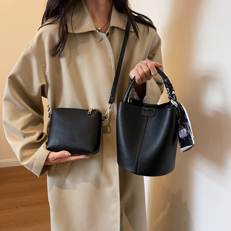 Kırmızı PU Kova Omuz ve Crossb - Women Hand Bags Sale incelemesi ve fiyatı
